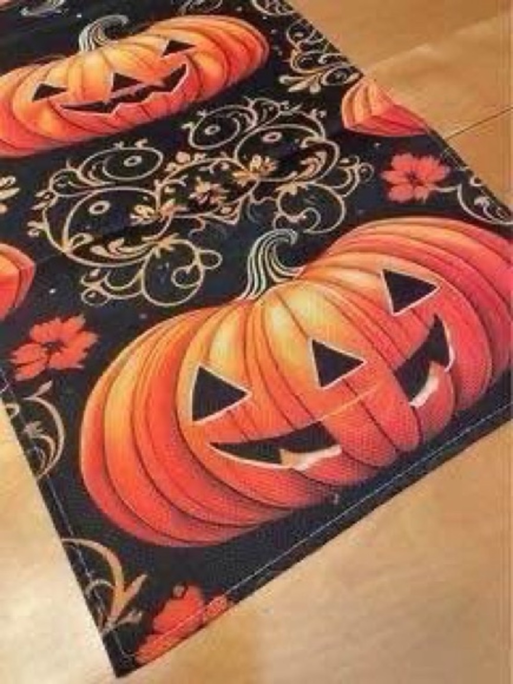 HALLOWEEN WOVEN TABLE RUNNER - Picture 3 of 9
